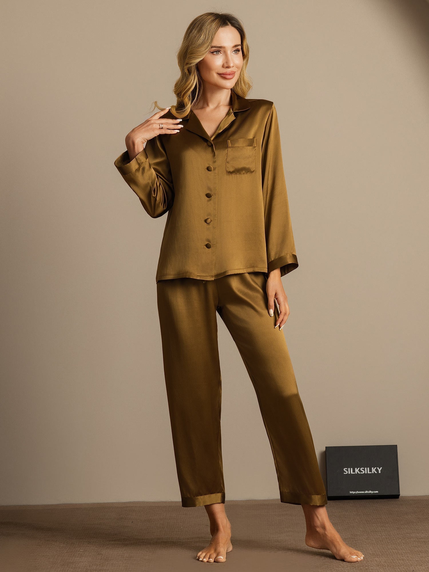 Luxe Satijnen Pyjamaset Moerbeizijde