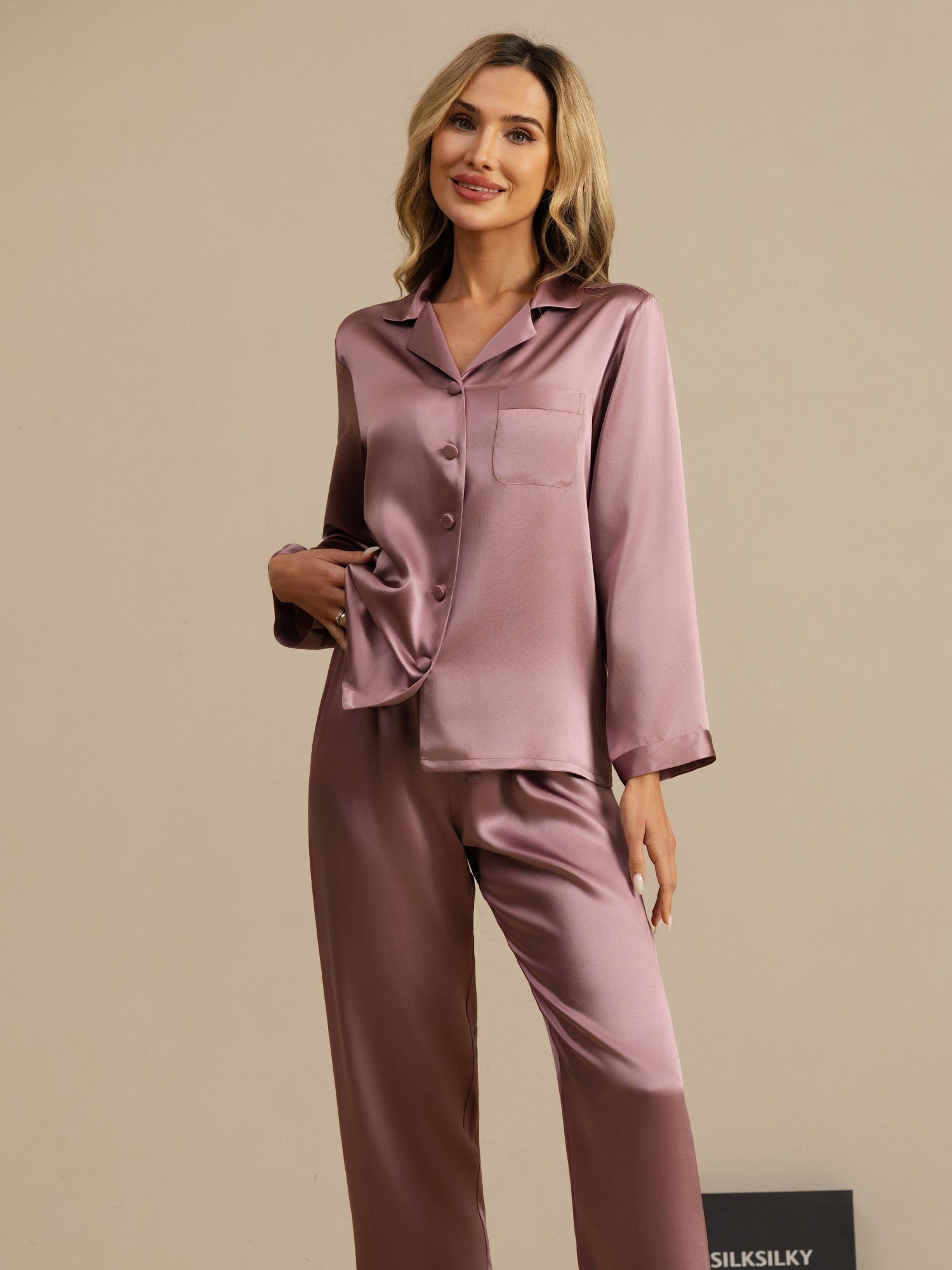 Luxe Satijnen Pyjamaset Knoopsluiting