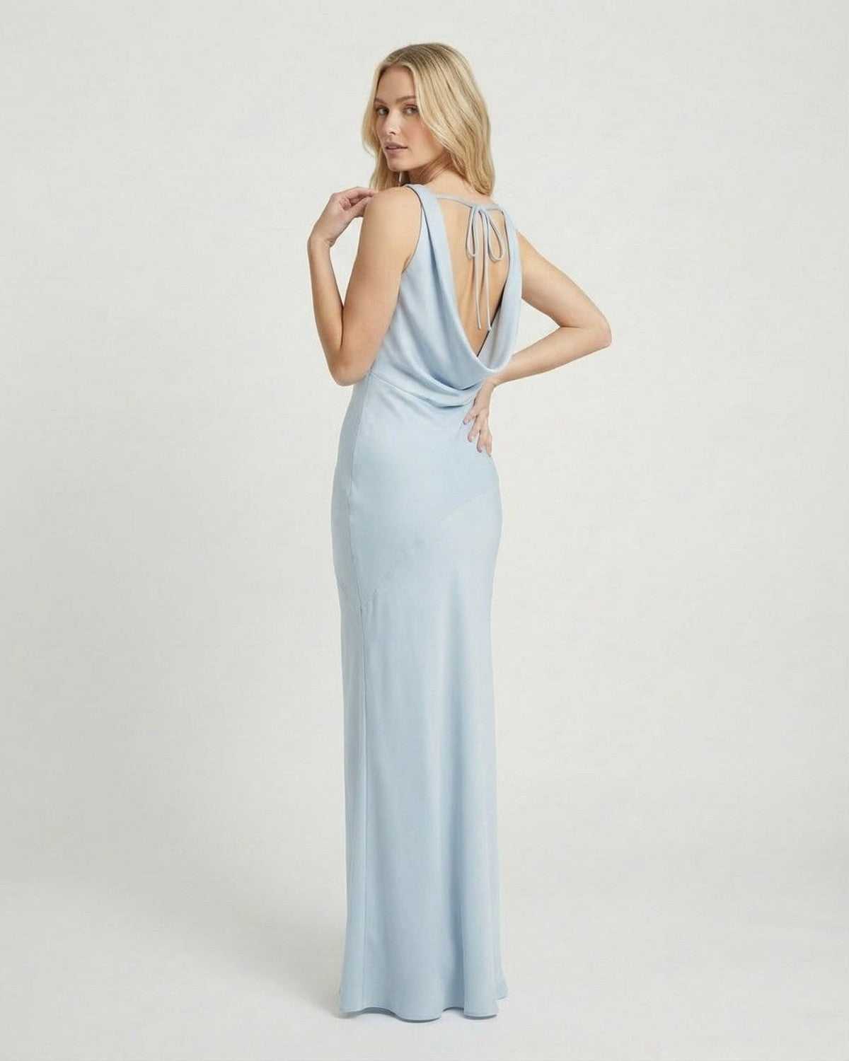 Dames Maxi Jurk | Watervalhals | Open Rug met Striksluiting