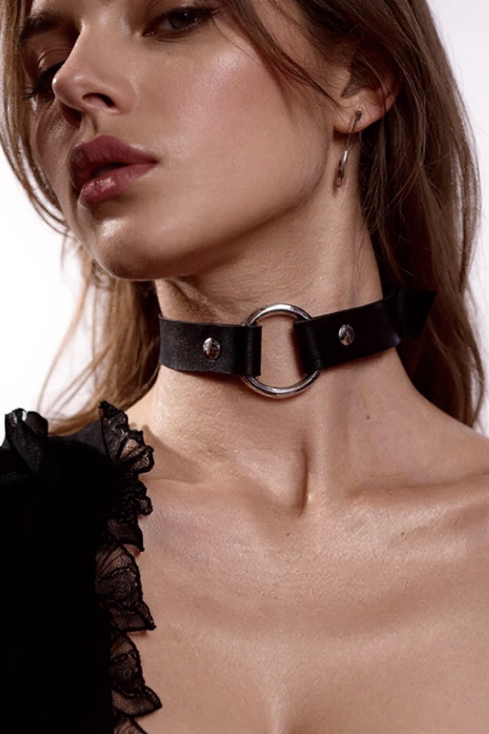 Dames Choker Halsband met Metalen Ring | Ava