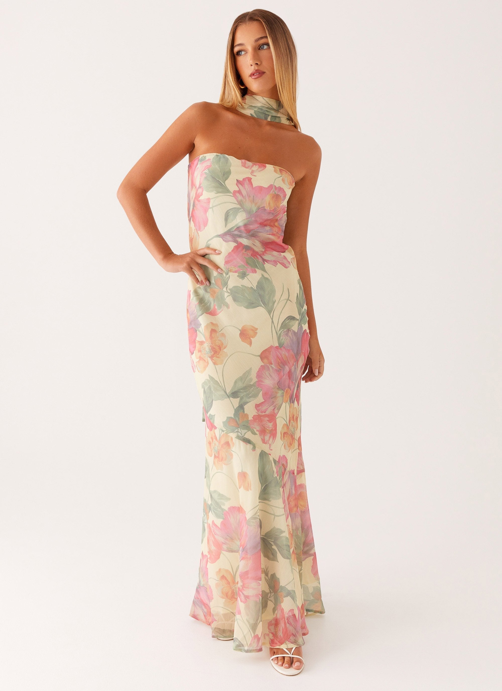 Yente Maxi Jurk – Romantische Bloemenprint met Verstelbare Bandjes en V-Hals