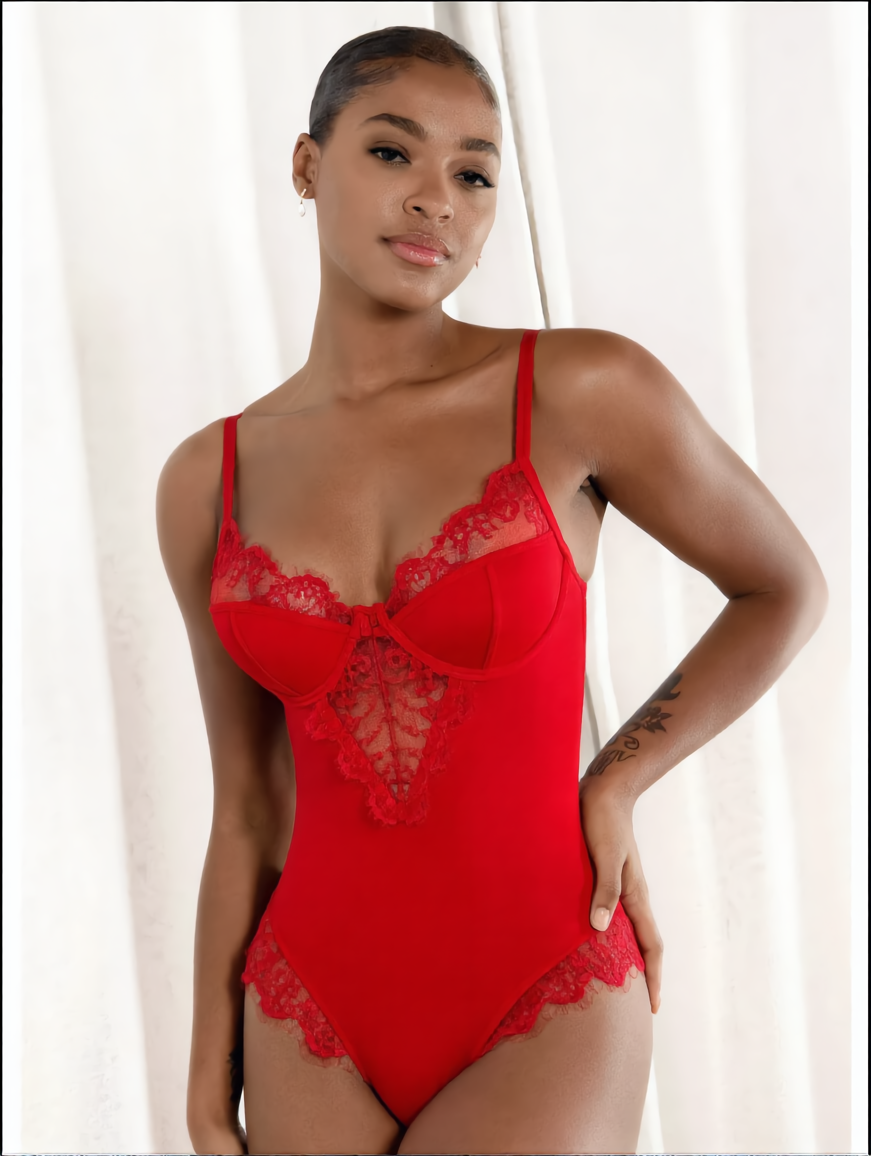 ISLI – Kanten Corrigerende Body Dames met Bandjes – Direct Gesculpt Silhouet