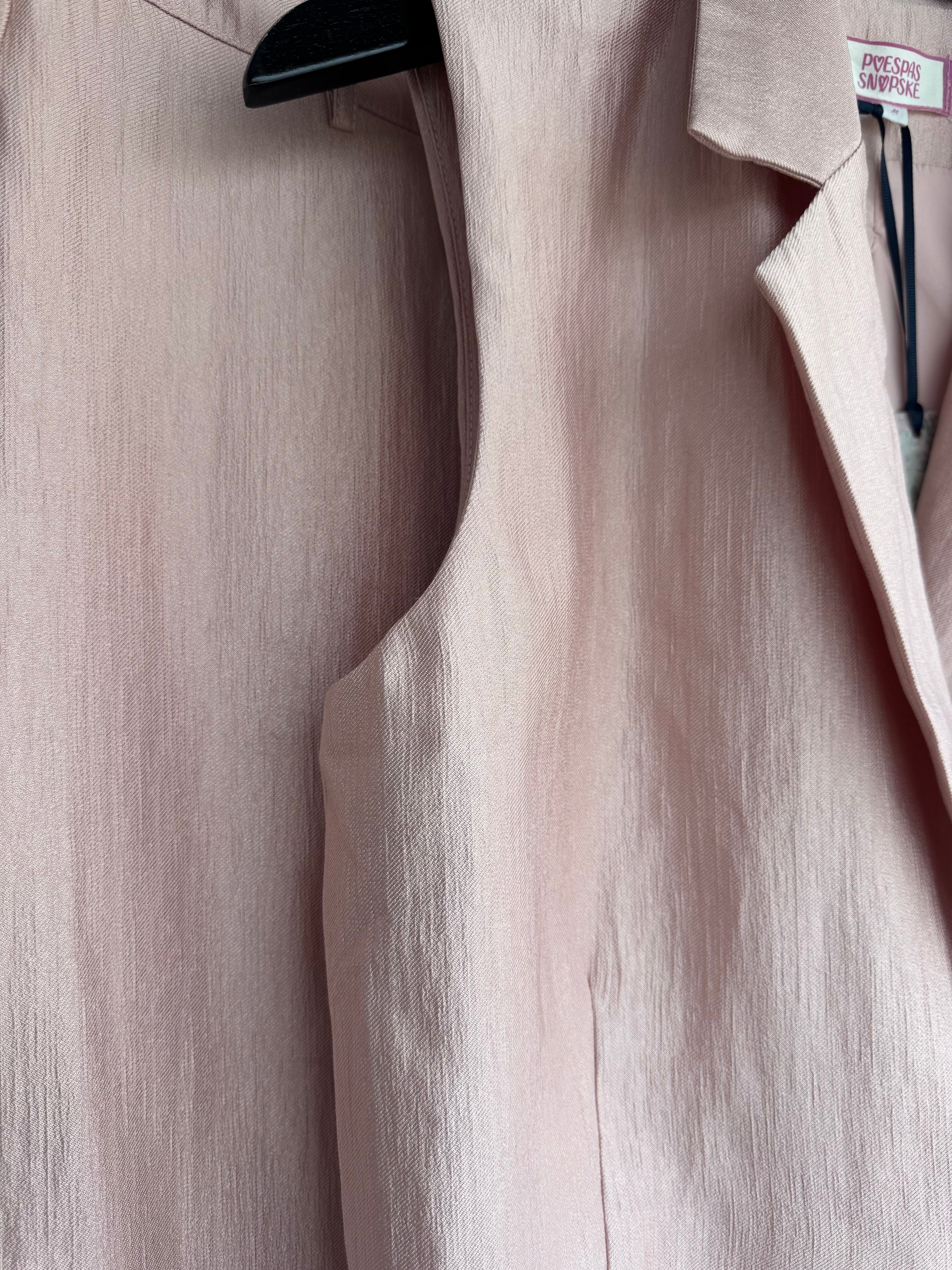 L'essentiel | Blush | Studio Poespas