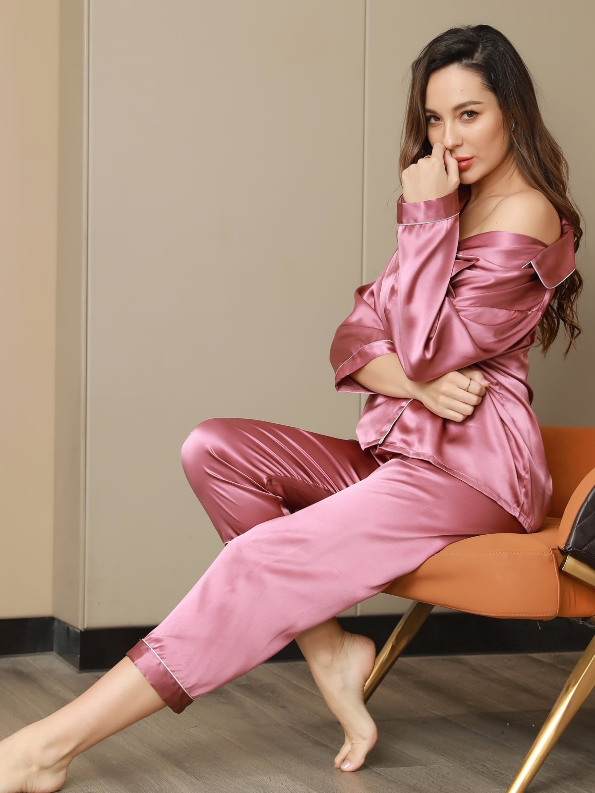Luxe Satijnen Pyjamaset Moerbeizijde