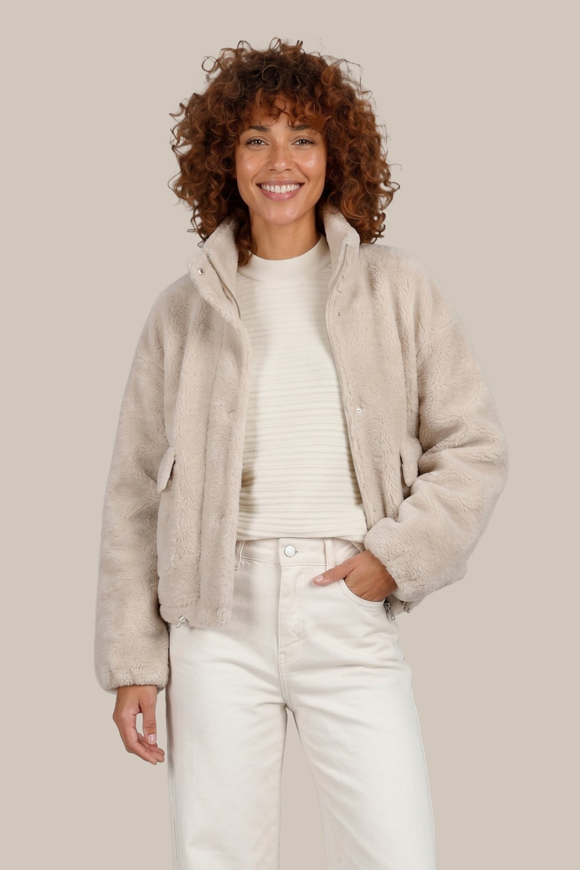 Feena jas | Sand