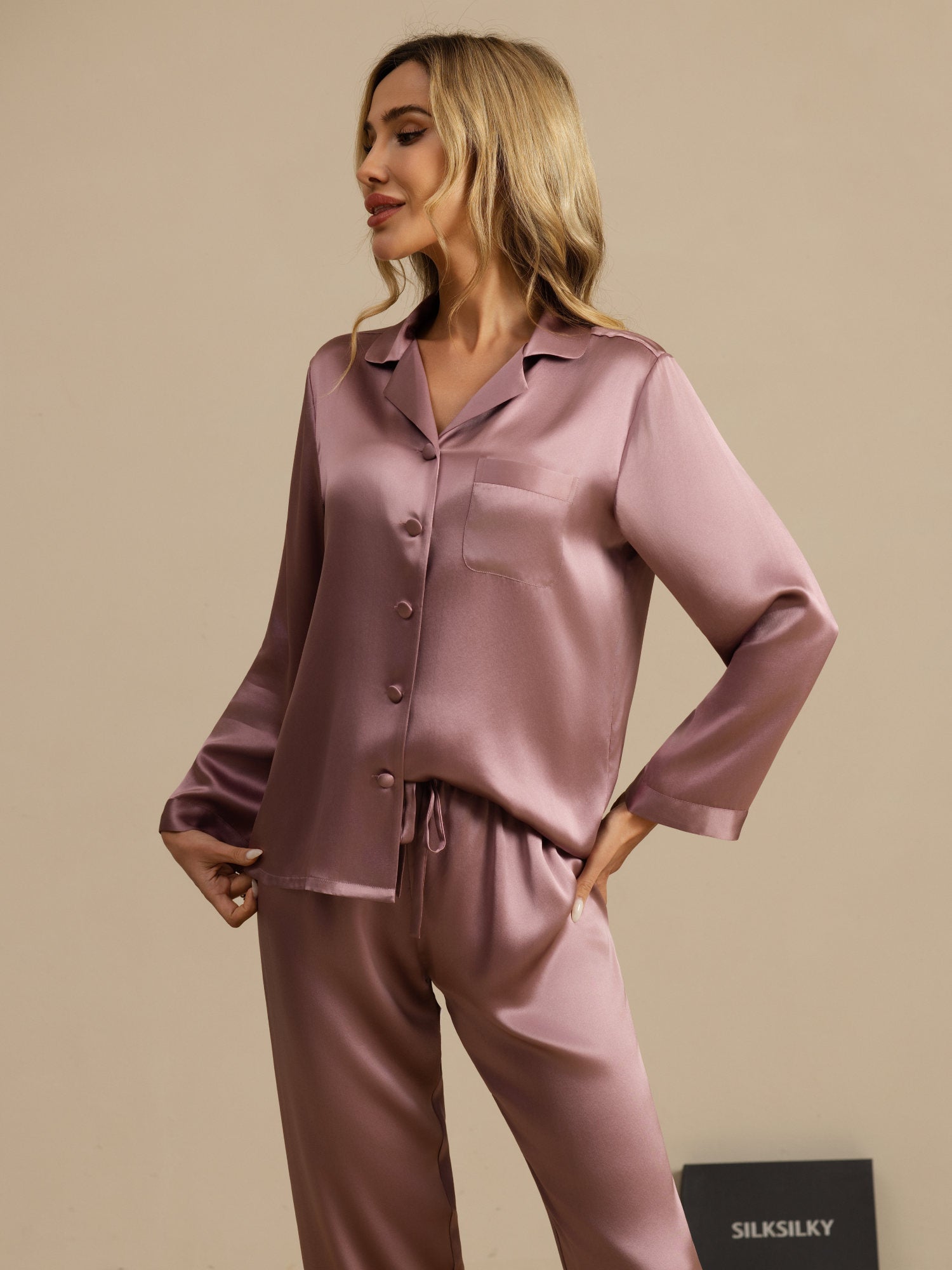 Luxe Satijnen Pyjamaset Moerbeizijde