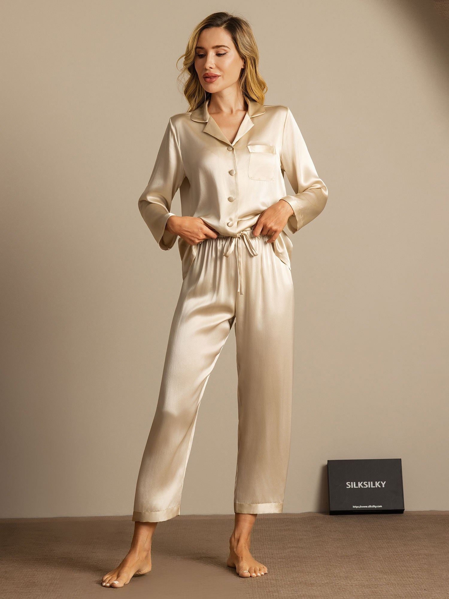 Luxe Satijnen Pyjamaset Moerbeizijde