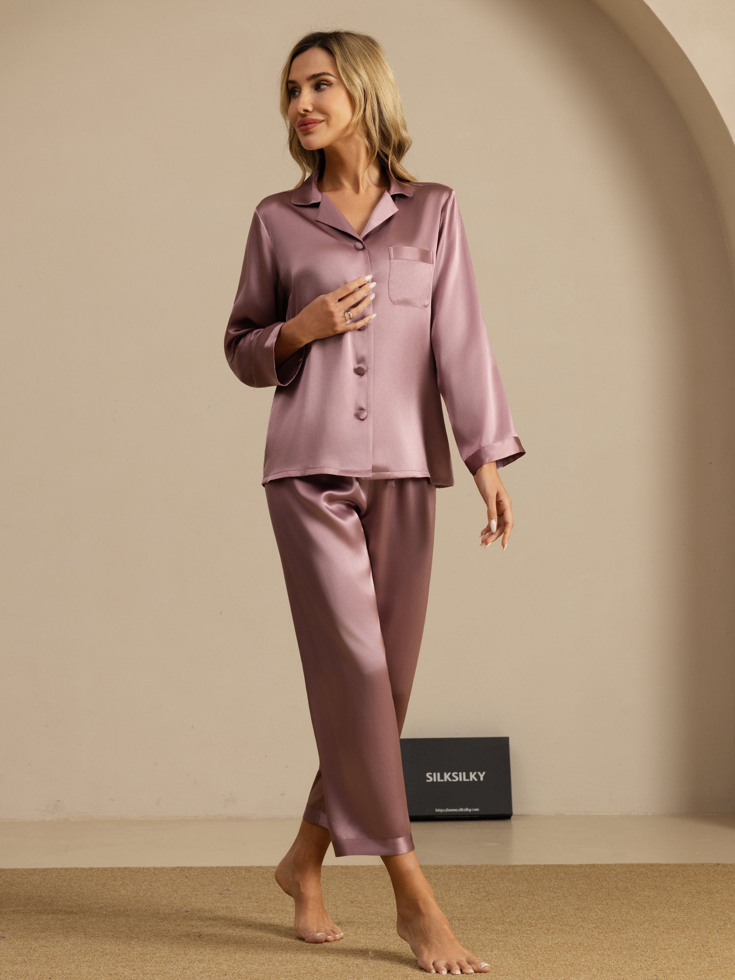 Luxe Satijnen Pyjamaset Moerbeizijde