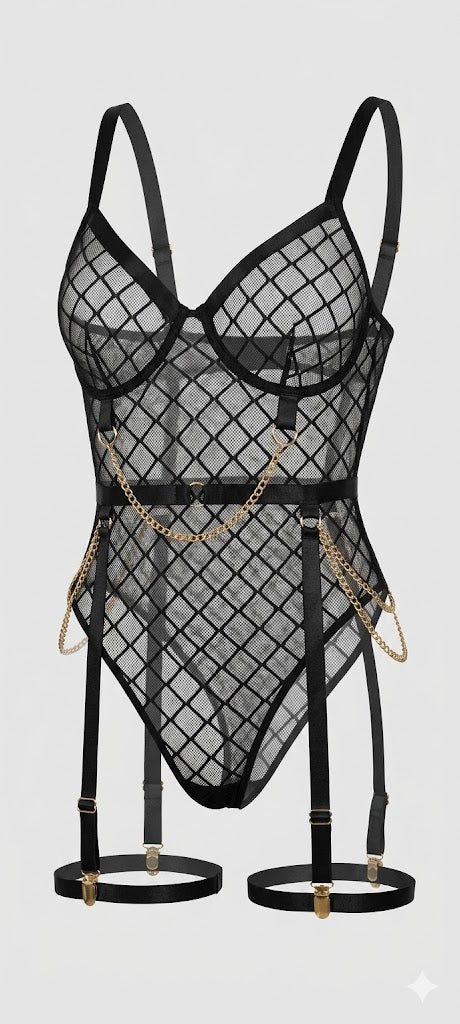 Red Mesh Chain Garter Set - Lingerieset Dames Ruitmesh – Rood Met Gouden Ketting – Verfijnde Set