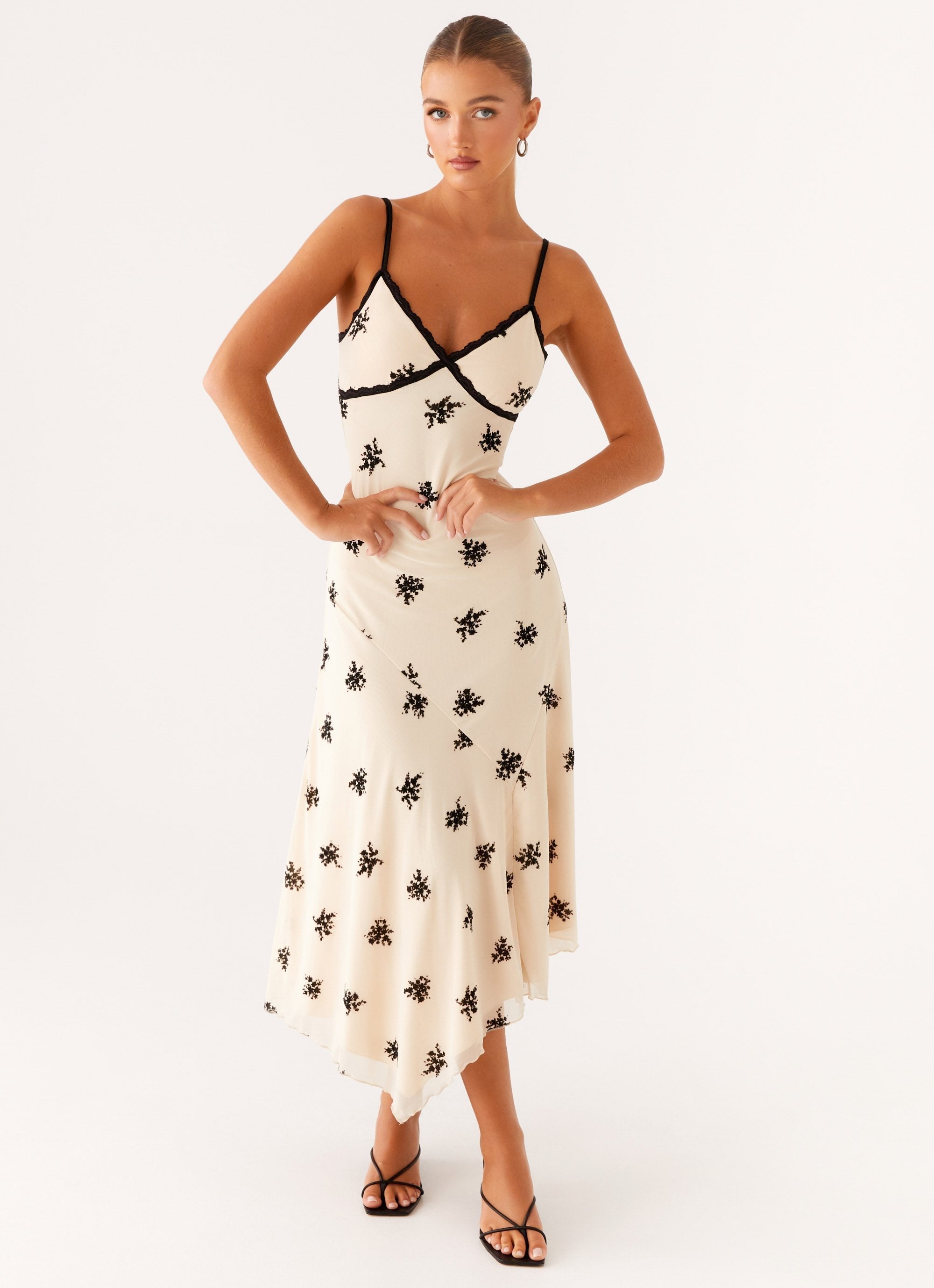 Midi Jurk Bandjes – Asymmetrische Zomerjurk