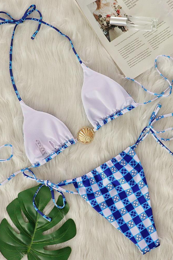 Blauw-Wit Geruite Bikini Dames – Gingham Set met Gouden Schelpen