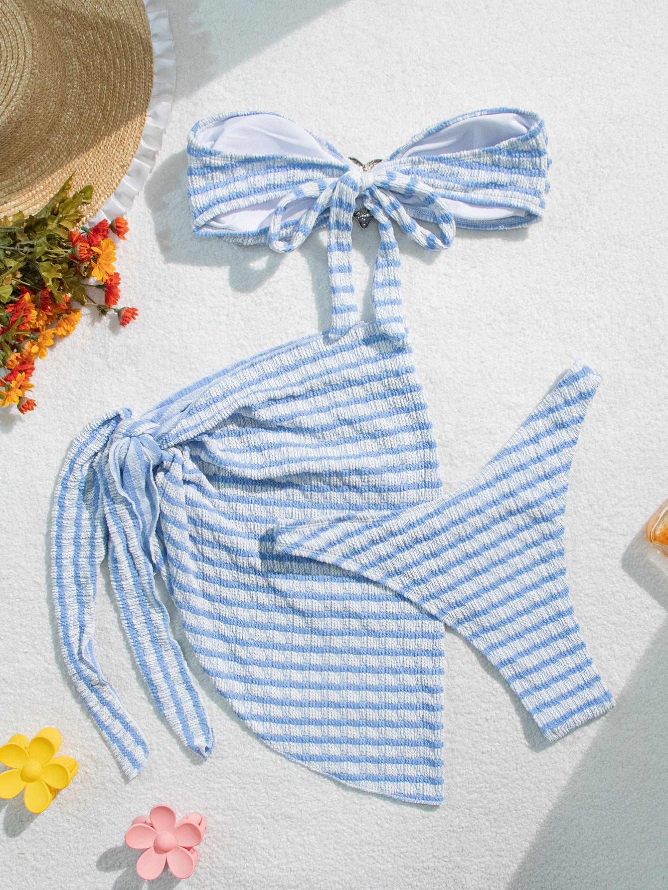 Blauw Wit Gestreepte Bikini Dames – Bandeau Set met Hart Detail