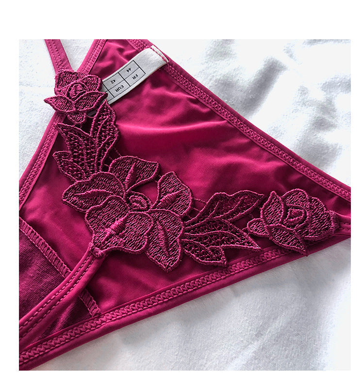 LIORA – Tanga met Borduurelement