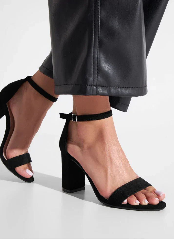 Dames Pumps met Enkelbandjes en Blokhak
