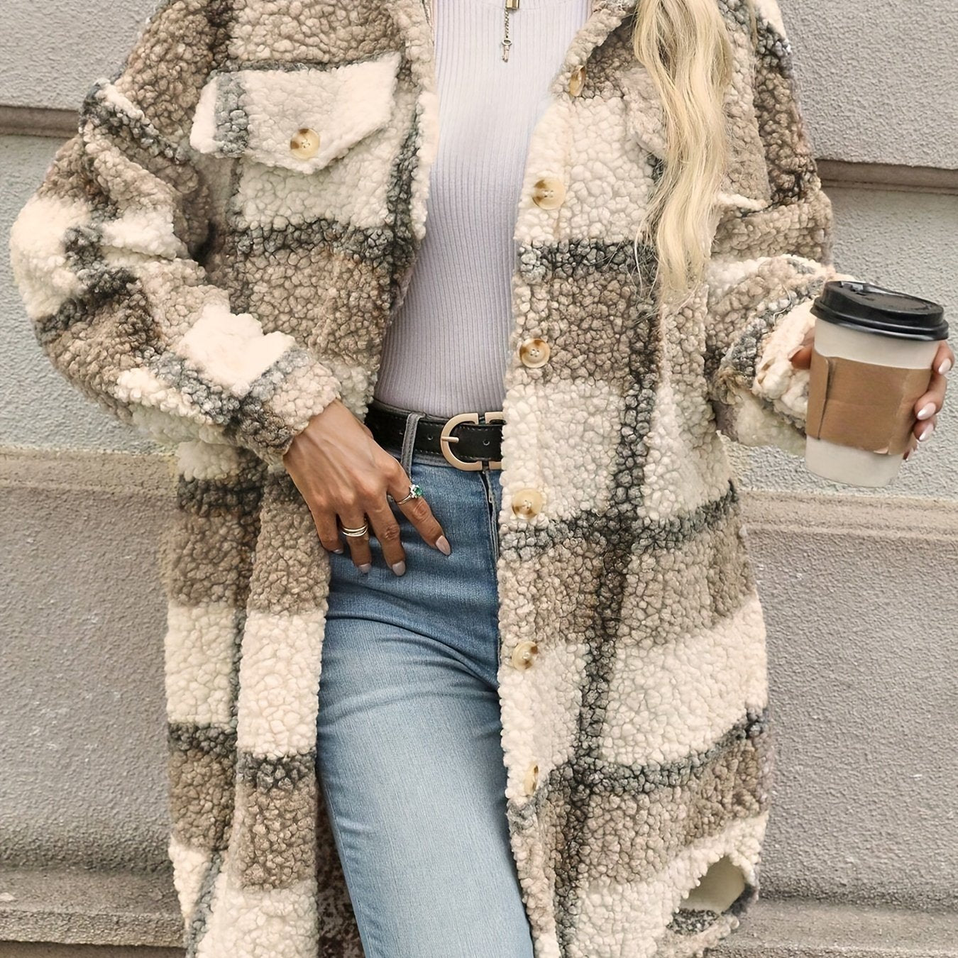 Emma | Geruite knoopjesjas met fuzzy patroon